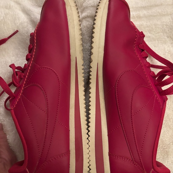 Nike Cortez Wild Cherry Sneakers Size: 8 - Picture 10 of 10